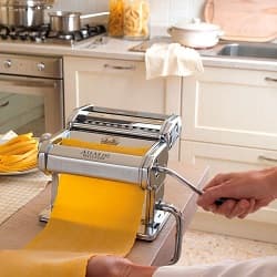 Nudelmaschine vollautomatische Pastamaschine Test elektrische kaufen besten Nudelmaschinen
