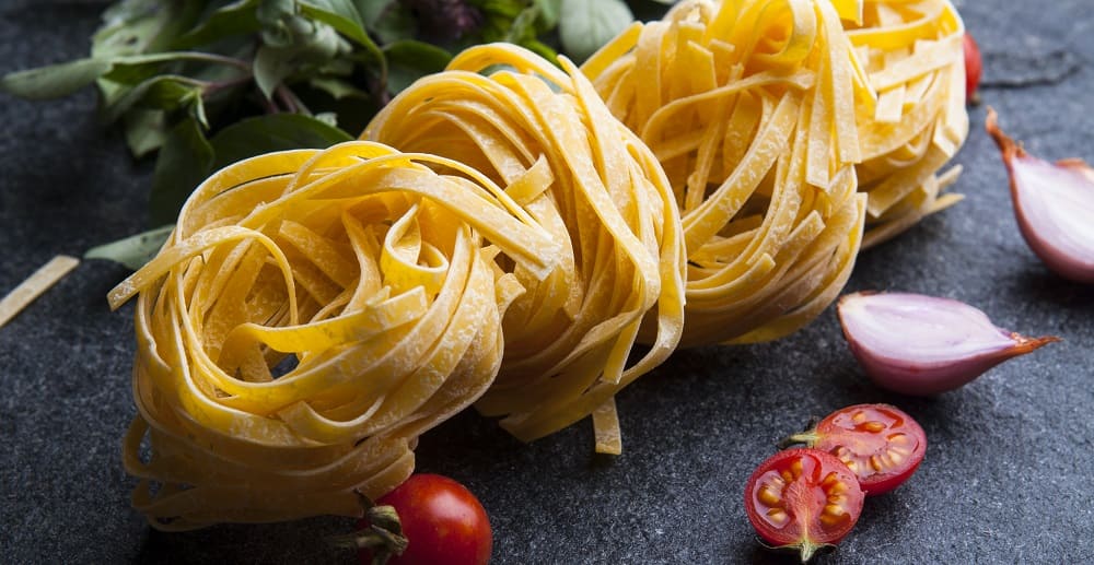 Wie viel Gramm Nudeln Pasta Spaghetti pro Person soll man rechnen je Portion Nudelmenge